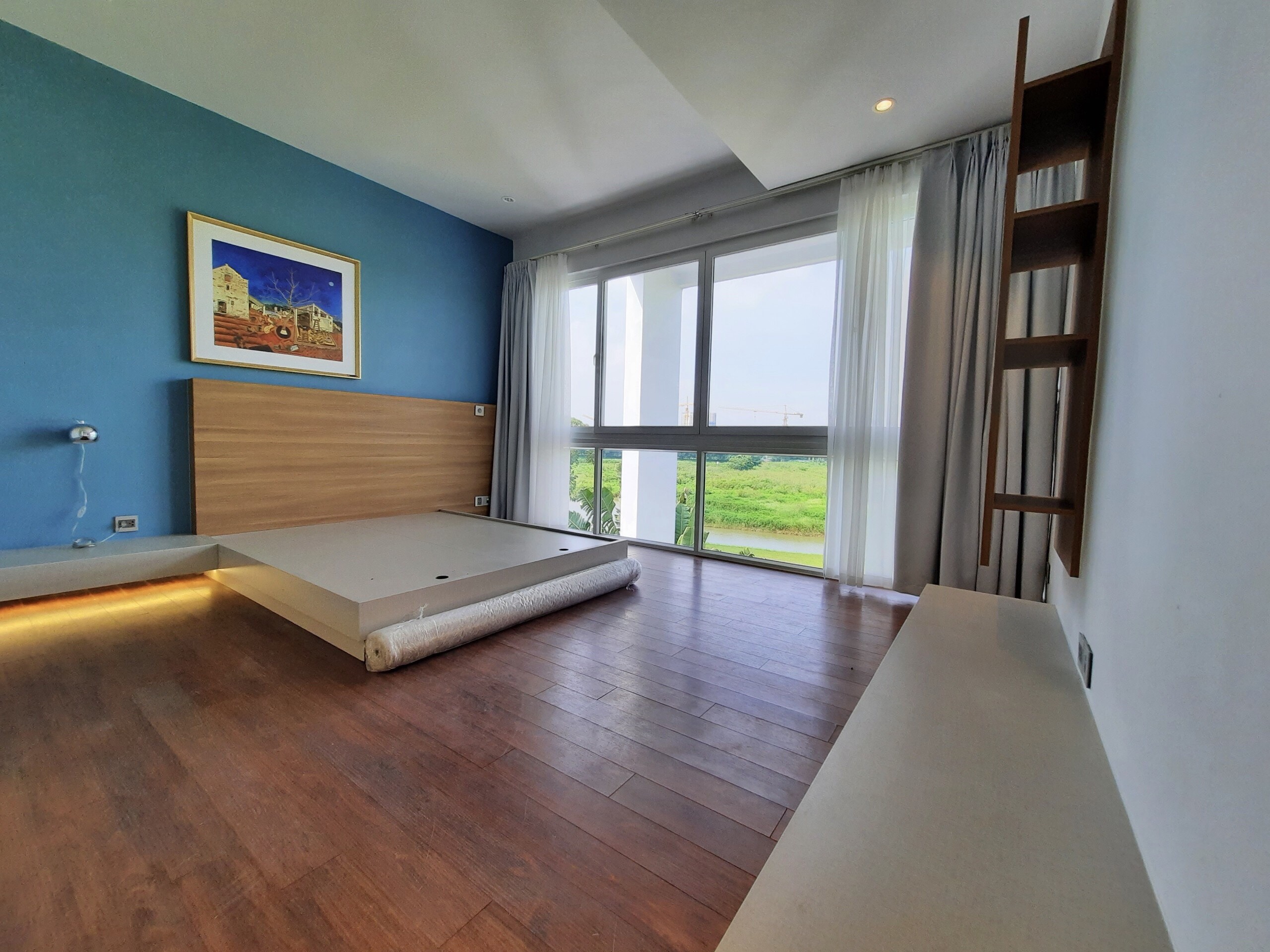 Cho thuê biệt thự khu Q diện tích 425m2, 5 phòng ngủ giá 6000usd/ 1 tháng 6