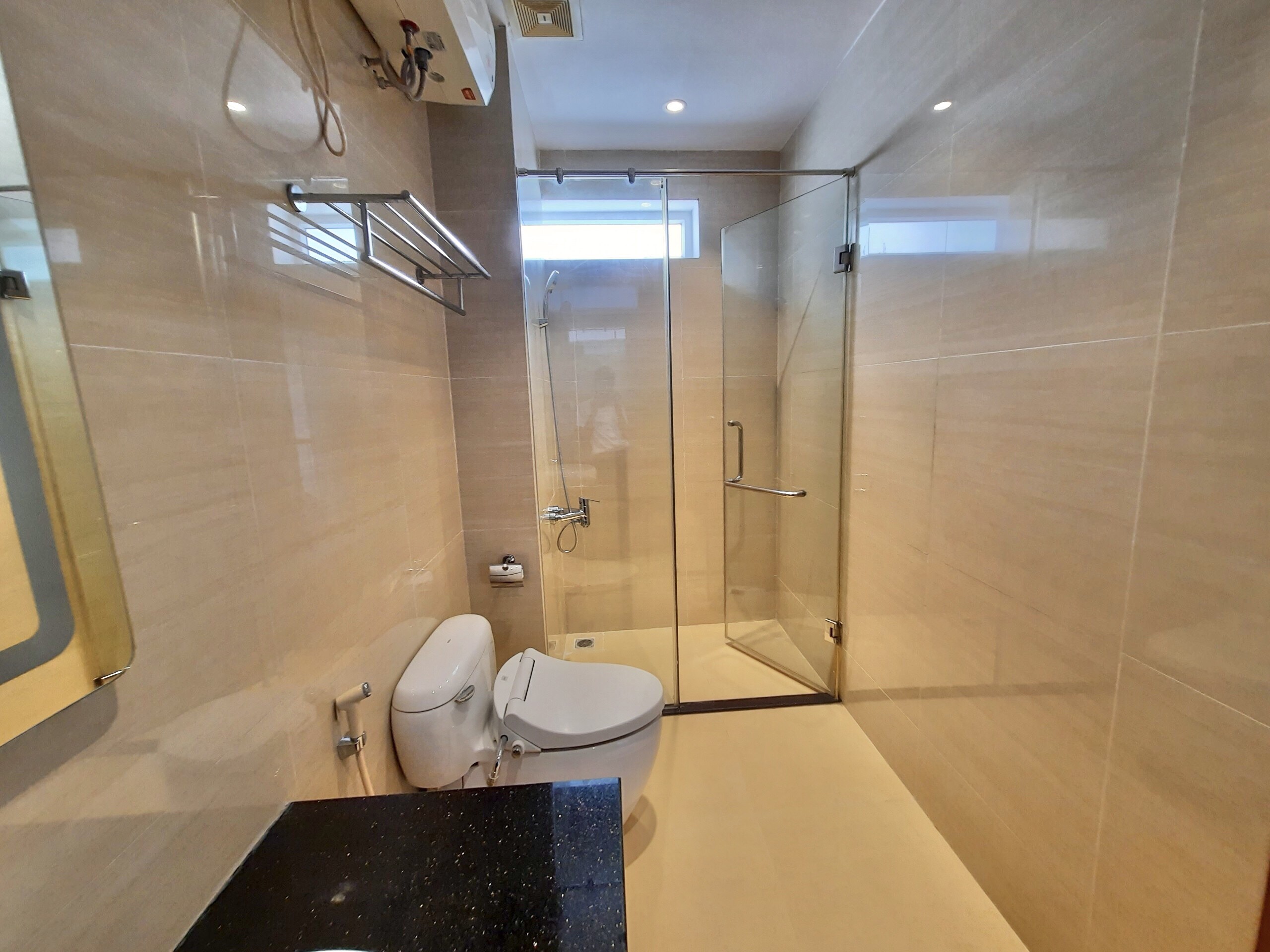 Cho thuê biệt thự khu Q diện tích 425m2, 5 phòng ngủ giá 6000usd/ 1 tháng 9
