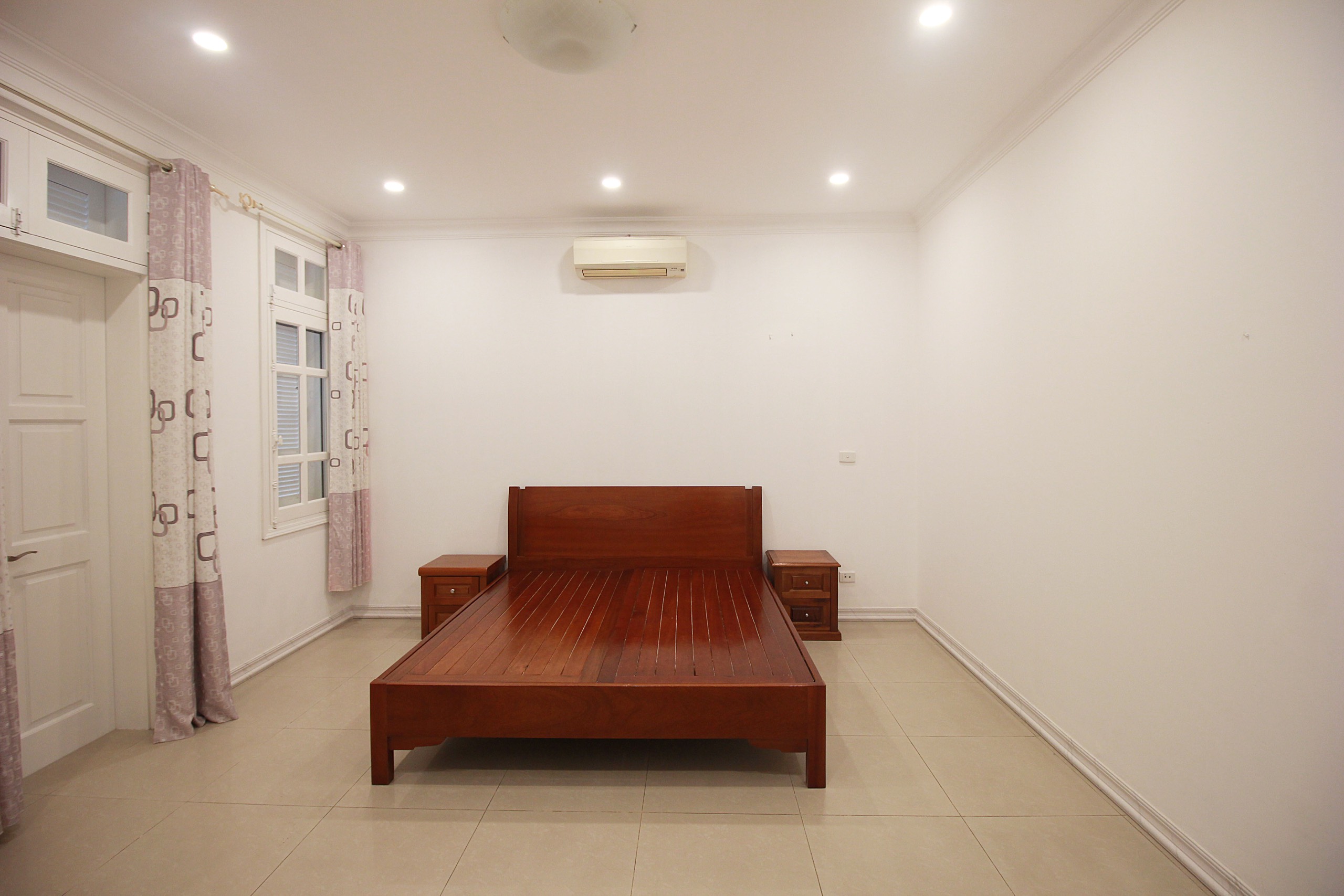 Cho thuê biệt thự T4 khu đô thị Ciputra diện tích 150m2, 4 phòng ngủ đủ đồ giá mềm 6
