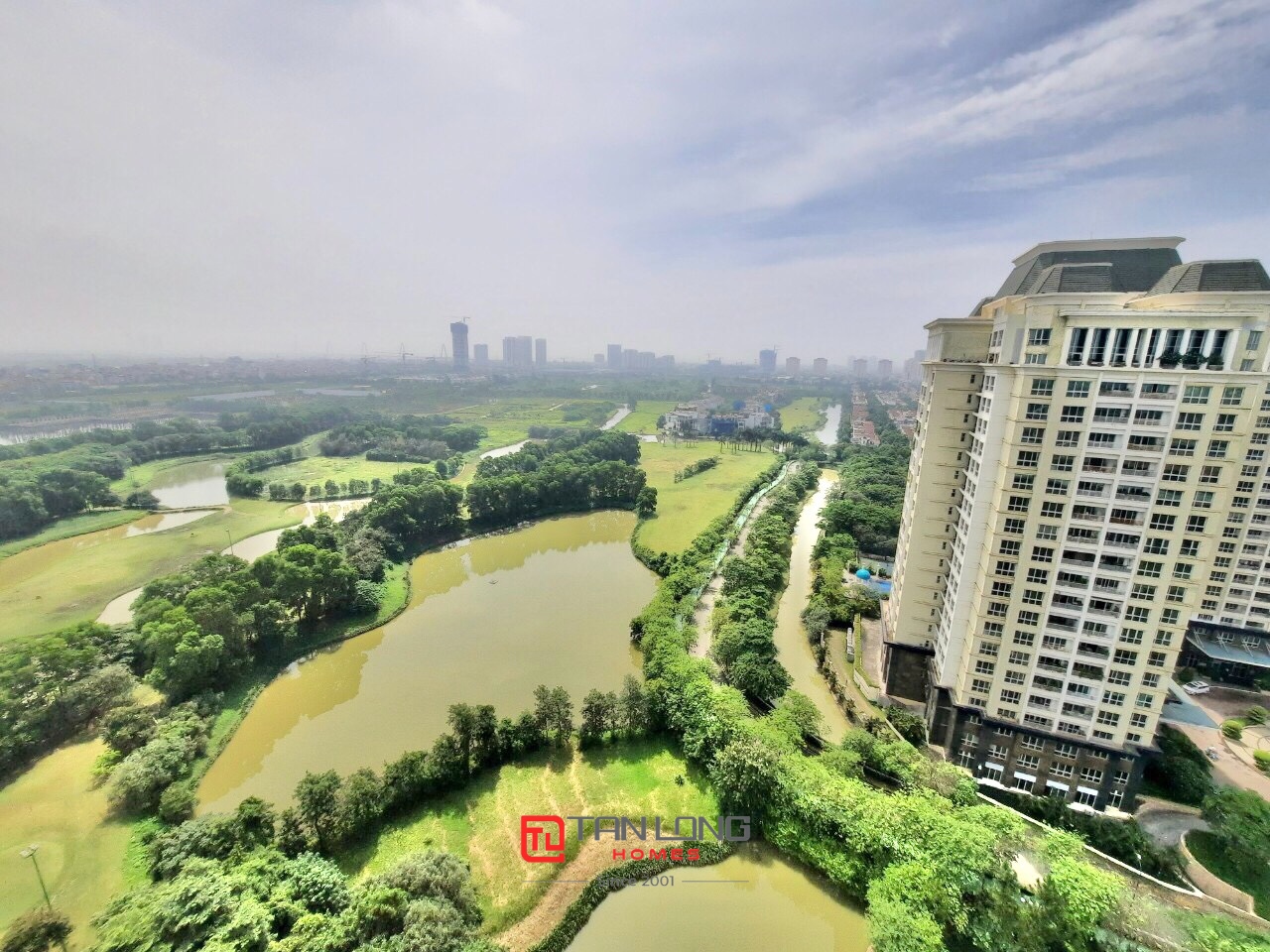 Cho thuê căn 4PN/267m2 full đồ nhập khẩu tại L1 Ciputra 15