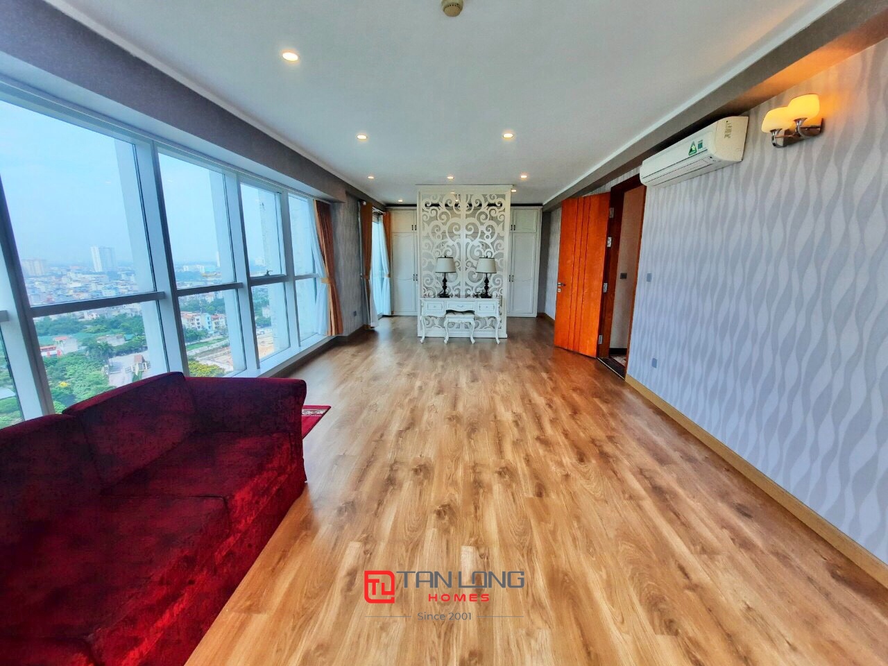 Cho thuê căn 4PN/267m2 full đồ nhập khẩu tại L1 Ciputra 3