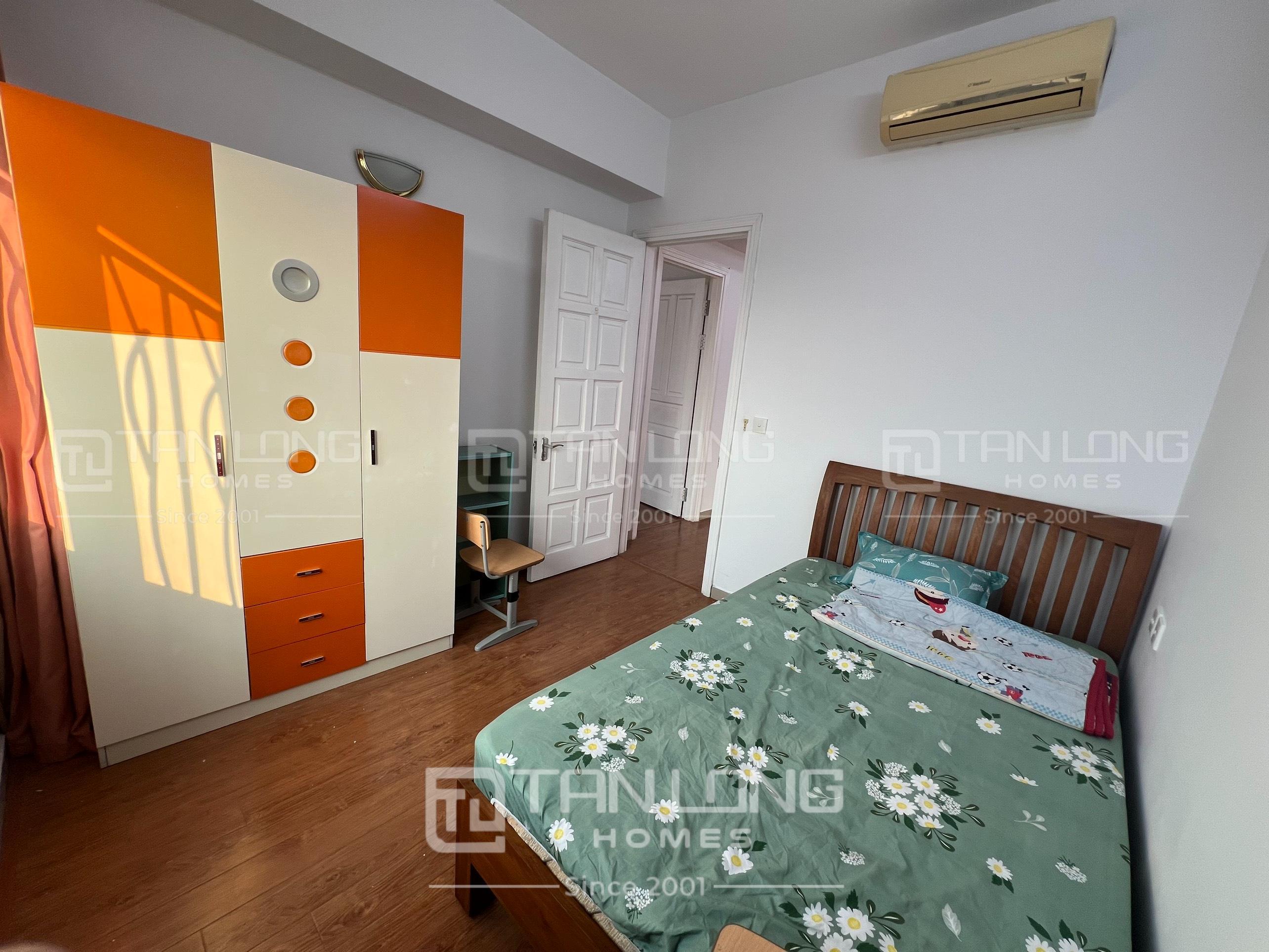 Cho thuê căn hộ 3 ngủ 123m2 full đồ giá rẻ, tòa E4 Ciputra 5