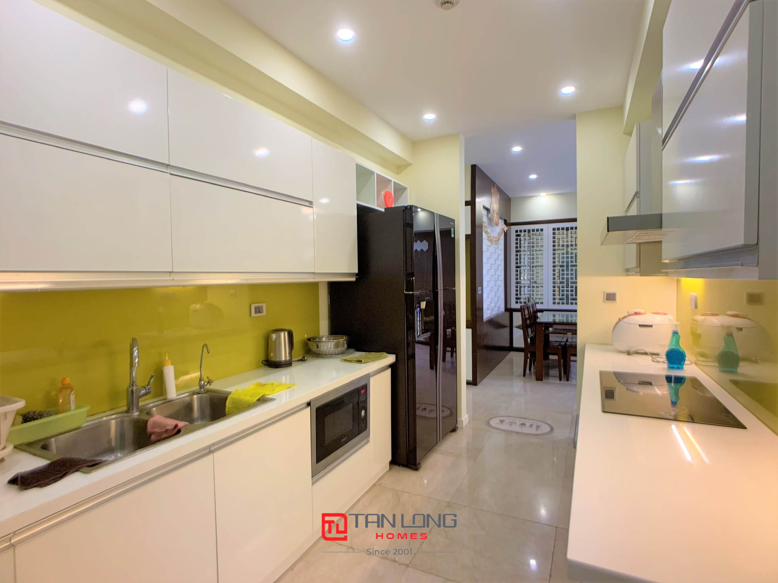 Cho thuê căn hộ 3PN/114m2 full đồ mới view đẹp giá tốt tại L1 Ciputra 3