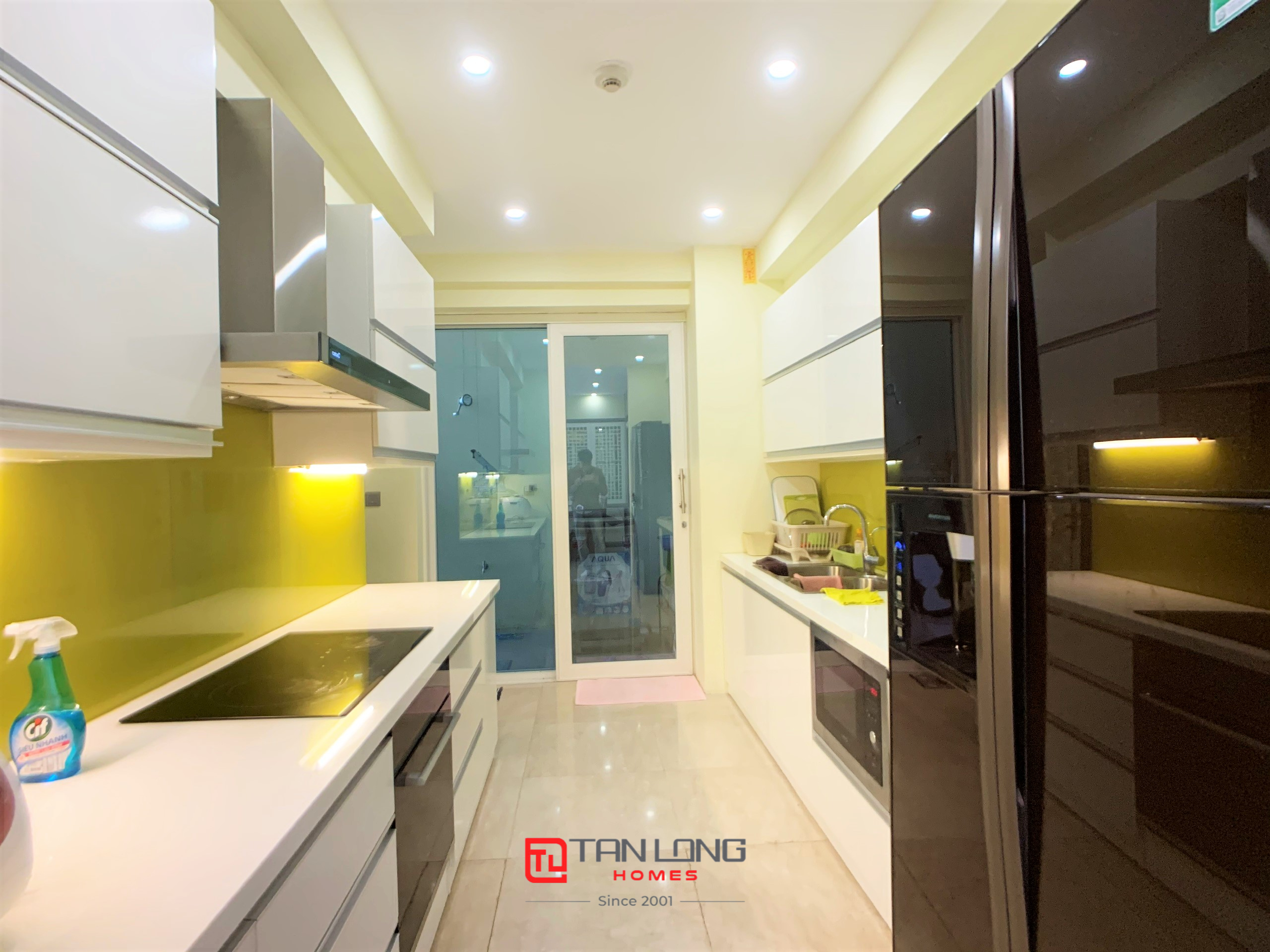 Cho thuê căn hộ 3PN/114m2 full đồ mới view đẹp giá tốt tại L1 Ciputra 4