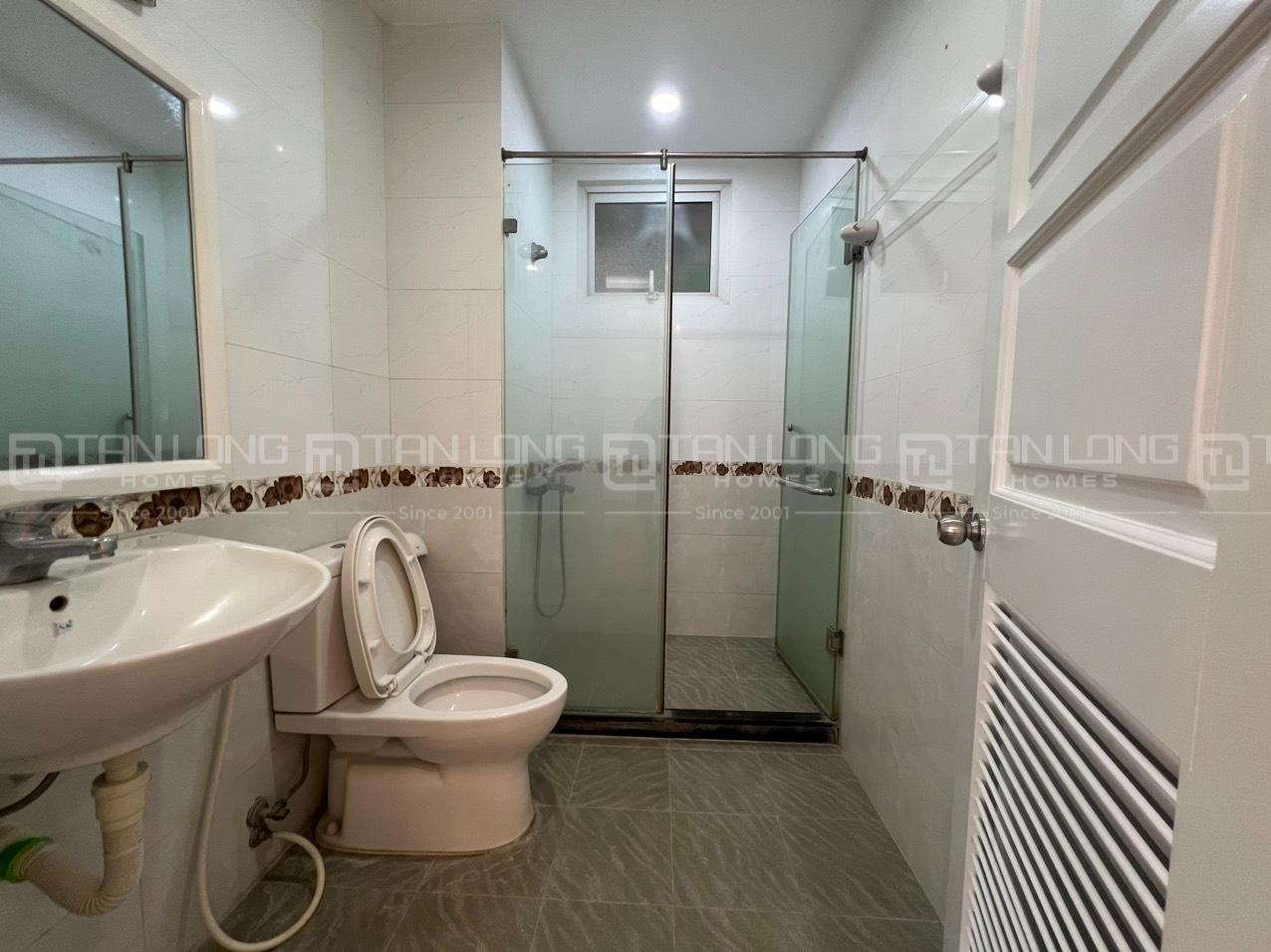 Cho thuê căn hộ 3PN/123m2 full đồ tòa E5 Ciputra Hà Nội 12