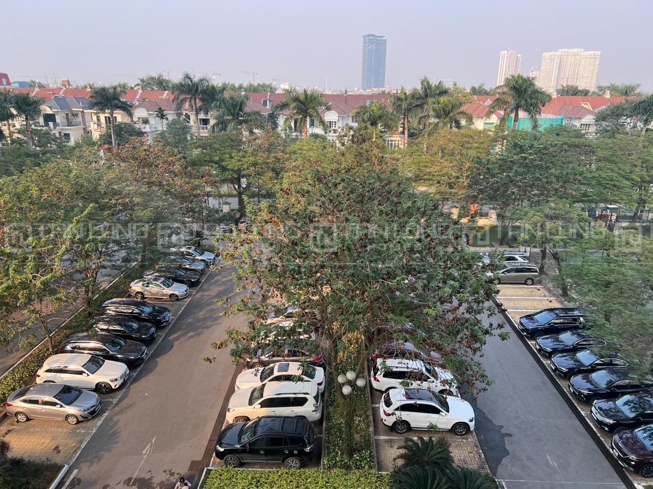 Cho thuê căn hộ 3PN/123m2 full đồ tòa E5 Ciputra Hà Nội 13
