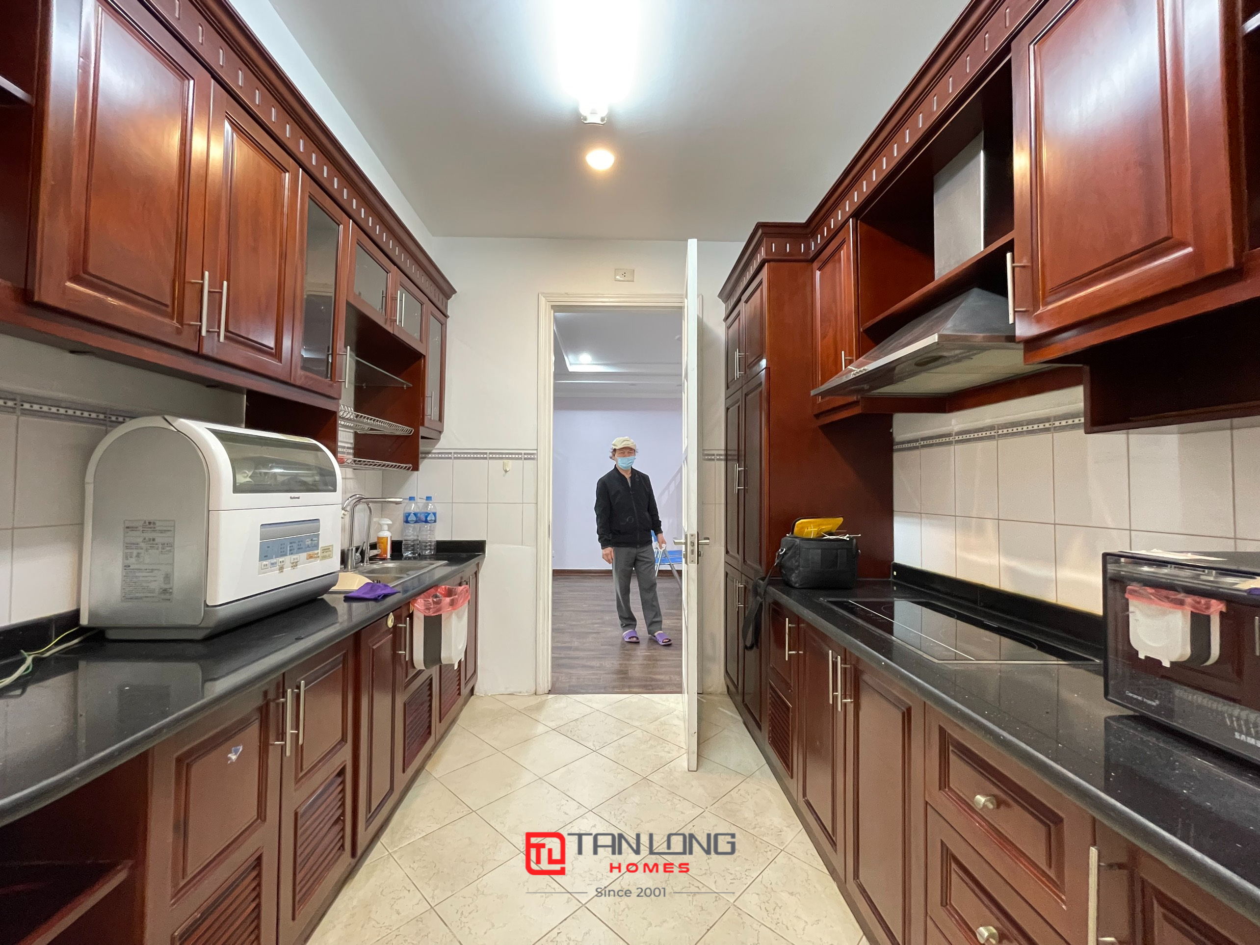 Cho thuê căn hộ 3PN/123m2 tầng trung full đồ mới đẹp tại E5 Ciputra, nhận nhà nhanh 5