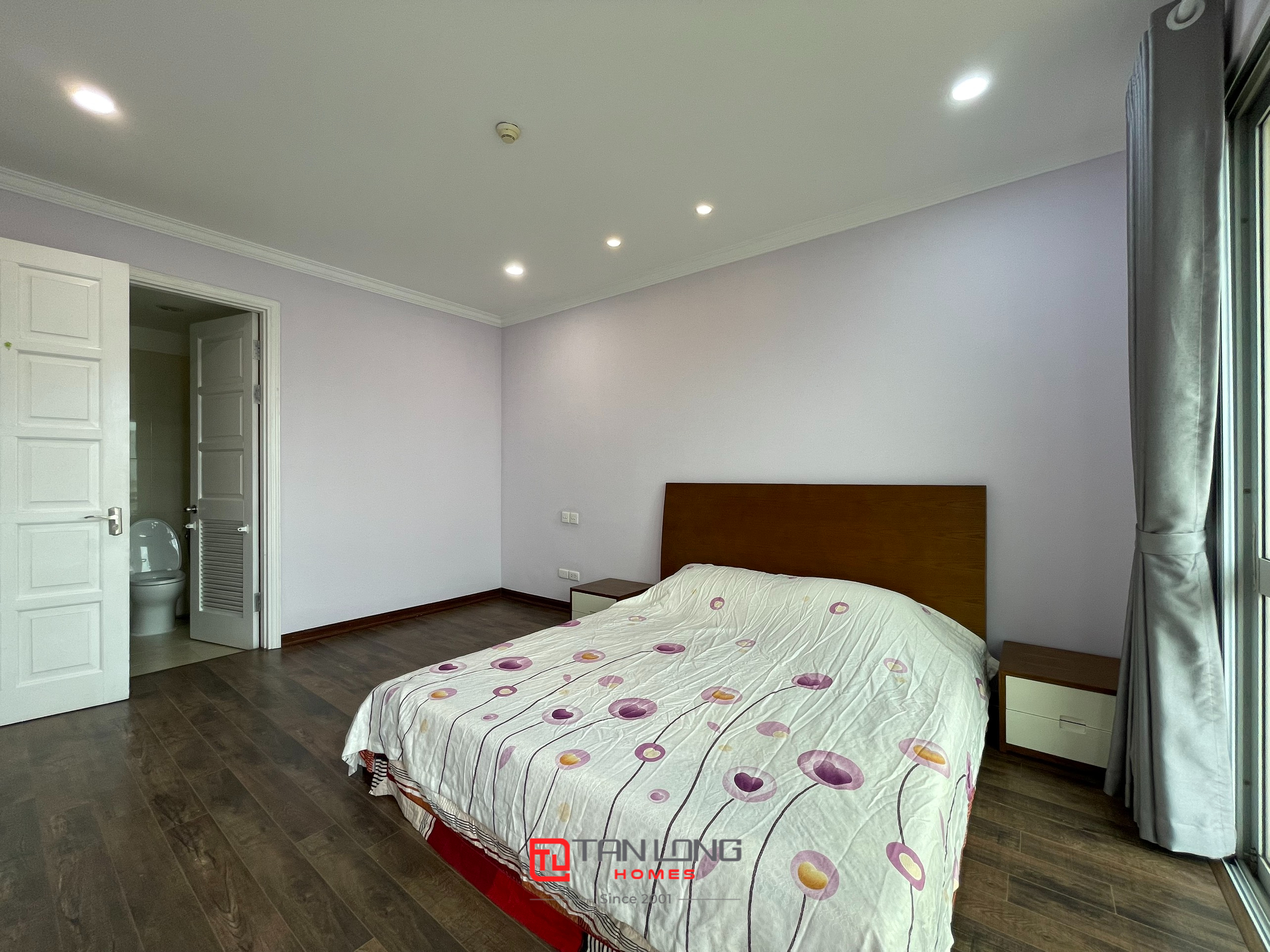 Cho thuê căn hộ 3PN/123m2 tầng trung full đồ mới đẹp tại E5 Ciputra, nhận nhà nhanh 9