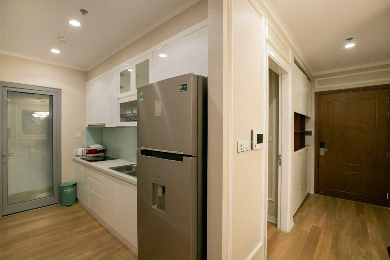 Cho thuê căn hộ 4 ngủ hướng Đông Nam view thành phố, giá tốt tòa A1 - IA20 2