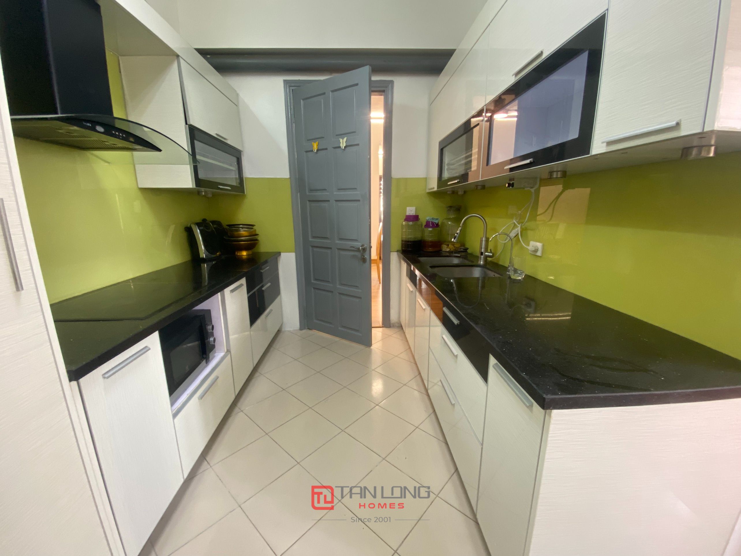 Cho thuê căn hộ 4PN/154m2 full đồ view thoáng tòa G3 Ciputra 4