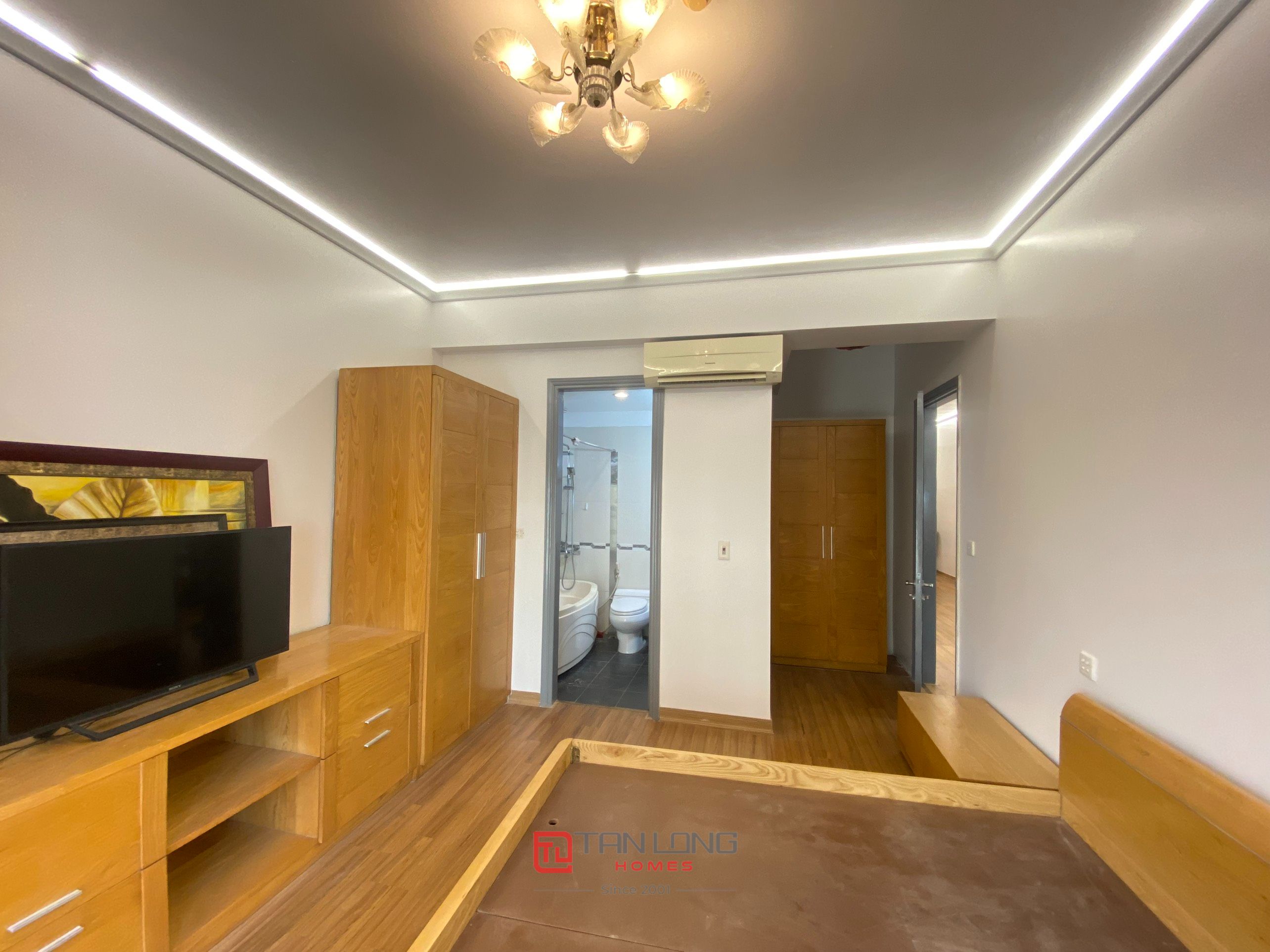 Cho thuê căn hộ 4PN/154m2 full đồ view thoáng tòa G3 Ciputra 9