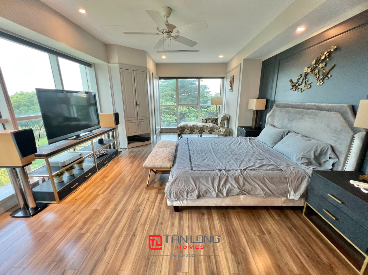 Cho thuê căn hộ cao cấp tại L1 Ciputra: 4PN/267m2 full đồ mới tầng trung view đẹp 13