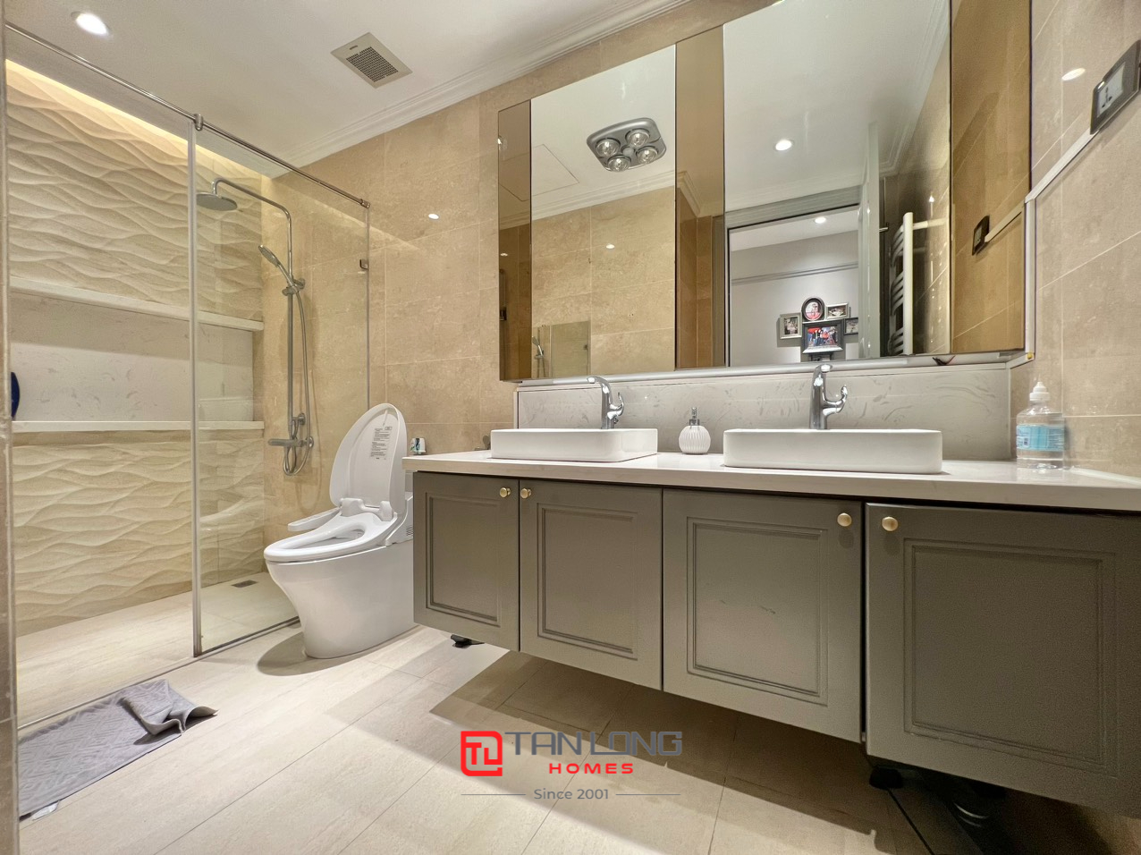 Cho thuê căn hộ cao cấp tại L1 Ciputra: 4PN/267m2 full đồ mới tầng trung view đẹp 21