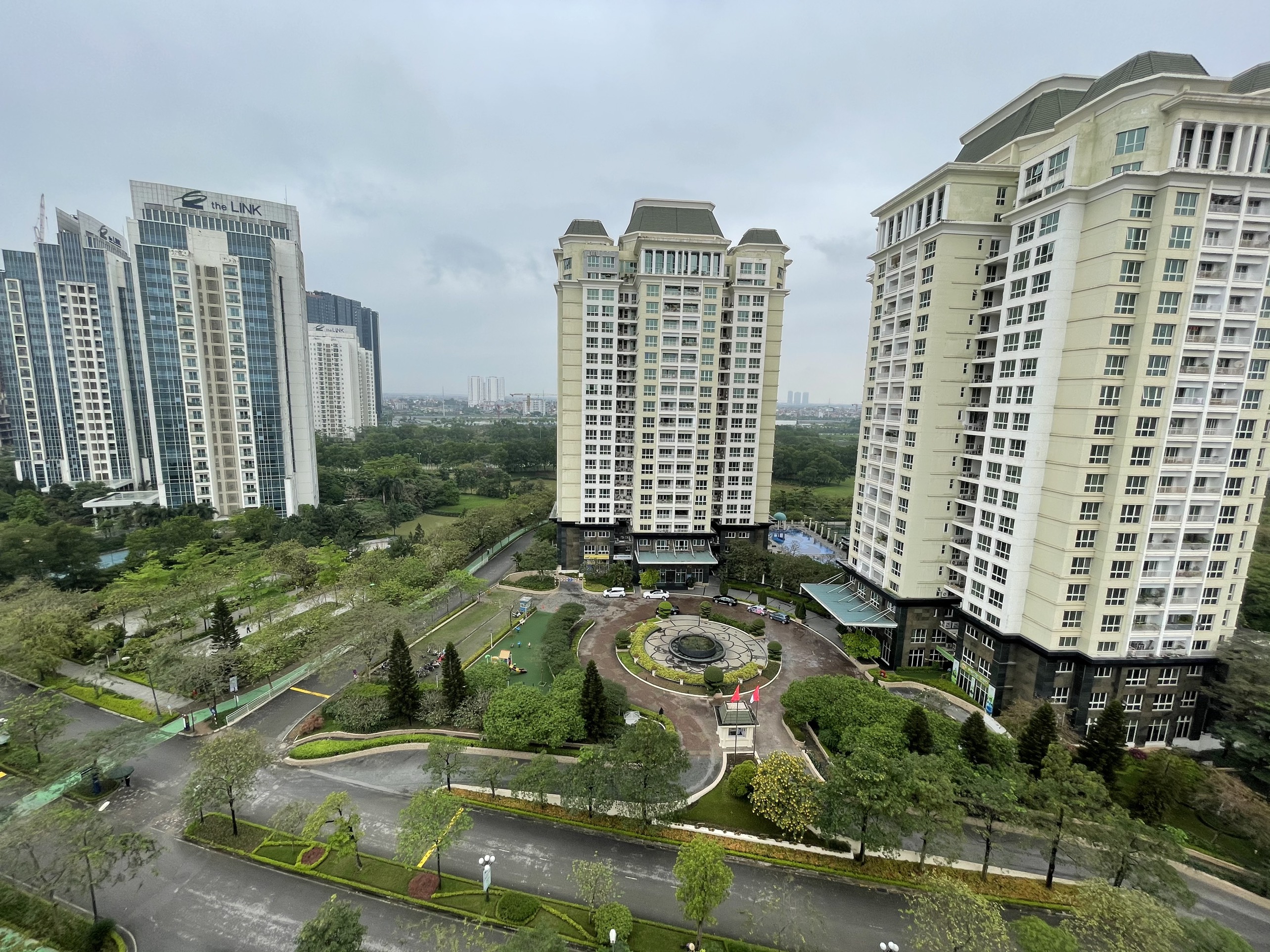 Cho thuê căn hộ chung cư 4 phòng ngủ tòa E1 khu Ciputra Tây Hồ Hà Nội 1