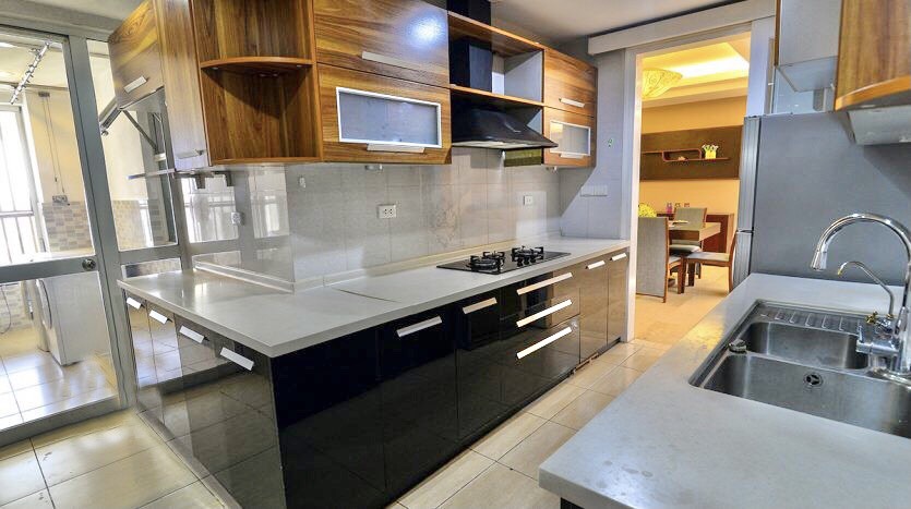 Cho thuê căn hộ giá mềm tại tầng trung tòa P1 Chung cư Ciputra Hà Nội, DT 182m2, full đồ cao cấp 3