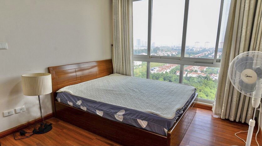 Cho thuê căn hộ giá mềm tại tầng trung tòa P1 Chung cư Ciputra Hà Nội, DT 182m2, full đồ cao cấp 4