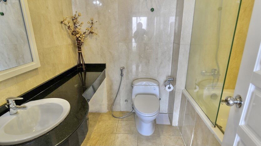 Cho thuê căn hộ giá mềm tại tầng trung tòa P1 Chung cư Ciputra Hà Nội, DT 182m2, full đồ cao cấp 9