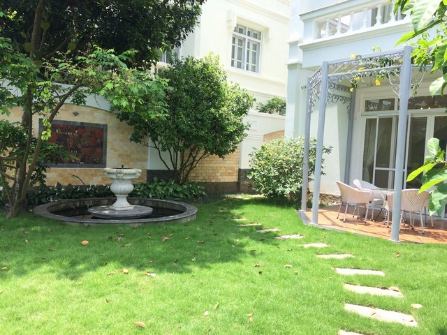 Gorgeous and golfview 5 bedroom villa for lease in T zone Ciputra Tay Ho district Ha Noi 12