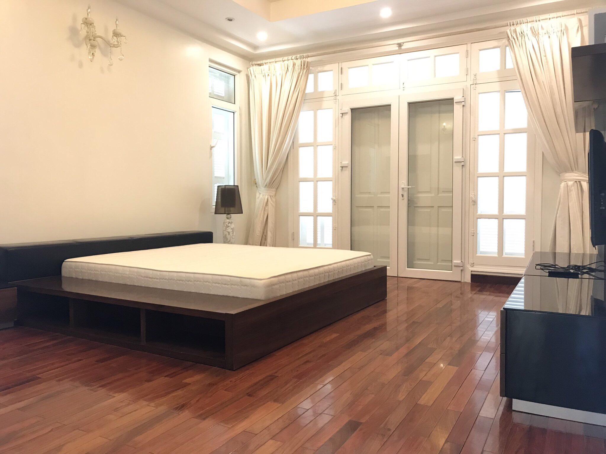 Gorgeous and golfview 5 bedroom villa for lease in T zone Ciputra Tay Ho district Ha Noi 7