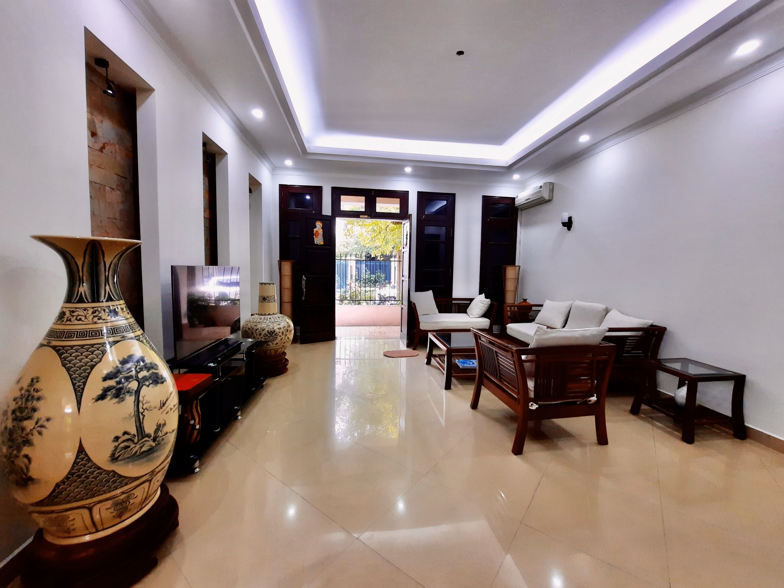 Liền kề shophouse IA20 Ciputra cho thuê 115m2, mặt tiền 6m, 5 tầng thoáng hai mặt 1