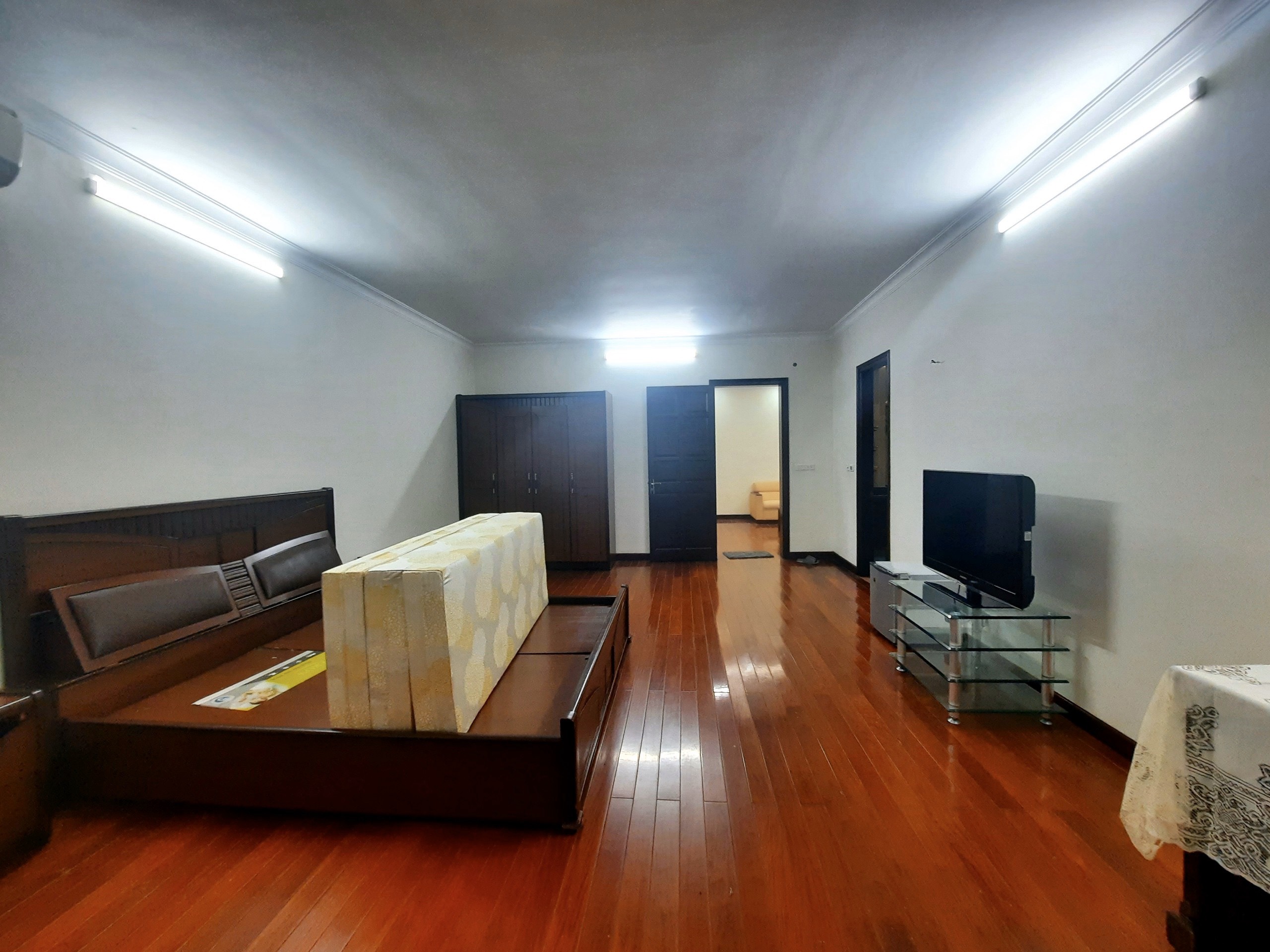 Liền kề shophouse IA20 Ciputra cho thuê 115m2, mặt tiền 6m, 5 tầng thoáng hai mặt 3