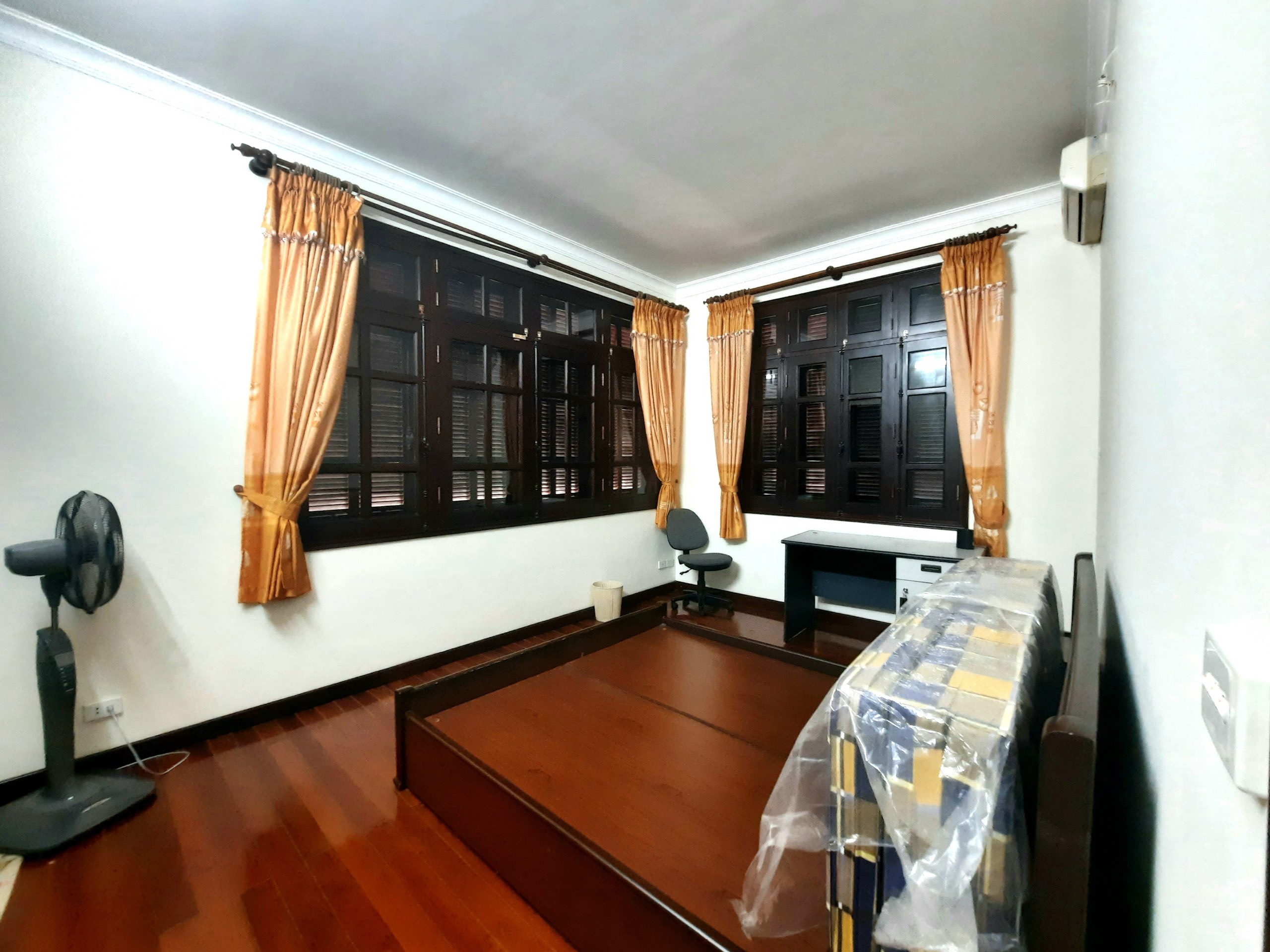 Liền kề shophouse IA20 Ciputra cho thuê 115m2, mặt tiền 6m, 5 tầng thoáng hai mặt 4