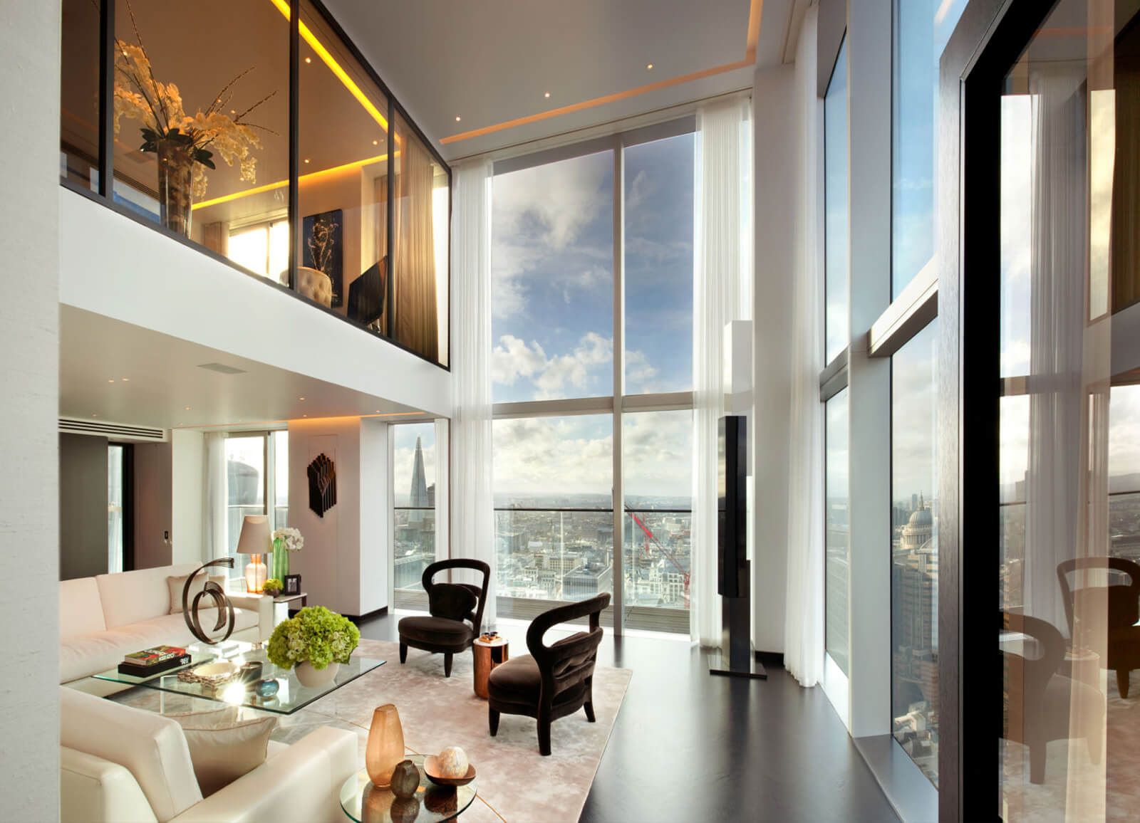 Bán căn góc Penthouse ban công Tây Bắc - mặt kính LowE chạm sàn view Panorama Sunshine Continental Trần Bình