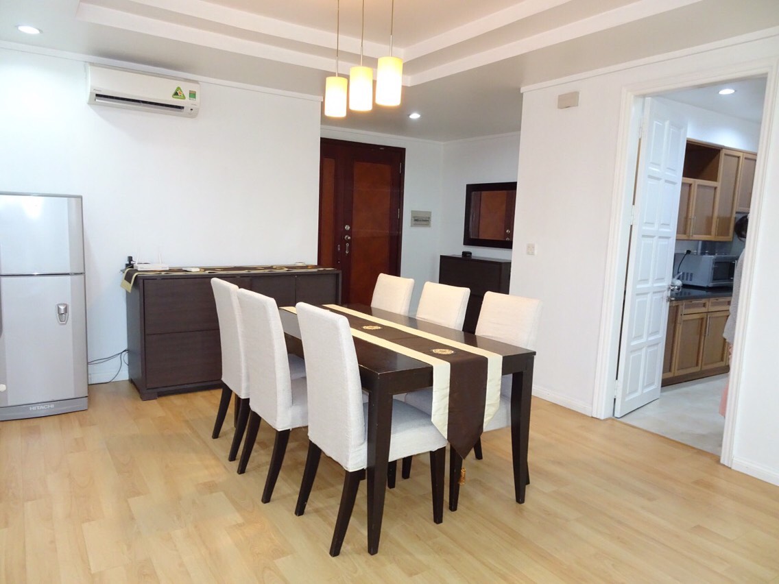 Chính chủ cần bán nhà tại Sunshine City, căn hộ số 03 tầng trung tòa S5, view đẹp, giá 3,8 tỷ