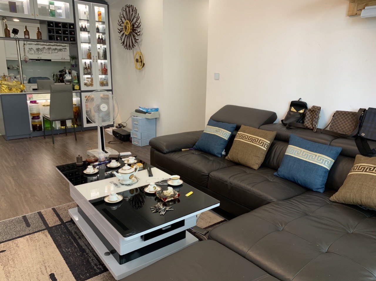Căn hộ 3 ngủ, full đồ, view cầu Nhật Tân cần bán với giá 4,250 tỷ tại Sunshine Riverside Ciputra