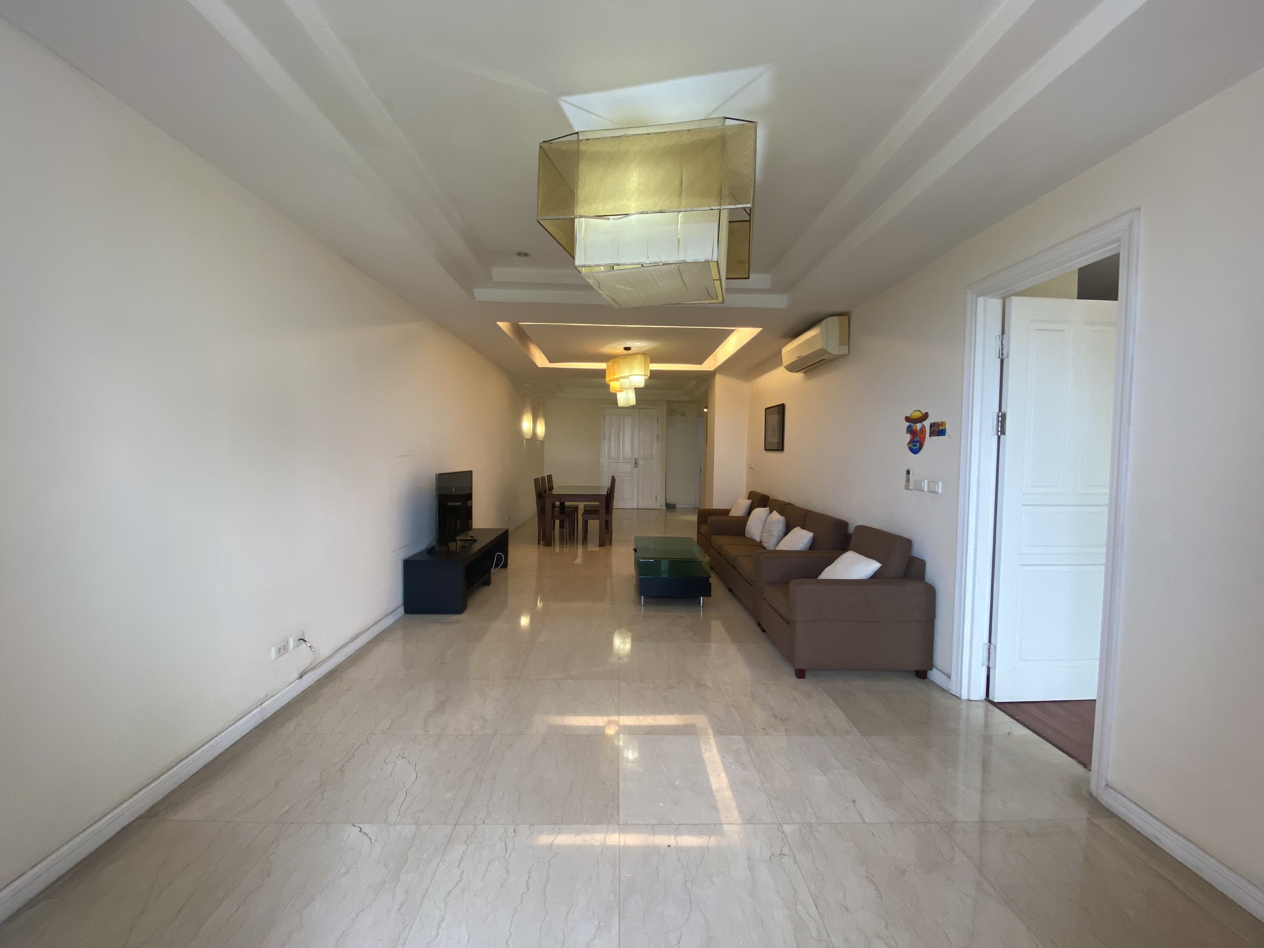 Chỉ với 5,5 tỷ sở hữu ngay căn hộ 3 ngủ full đồ cơ bản tọa lạc trong Khu đô thị Ciputra