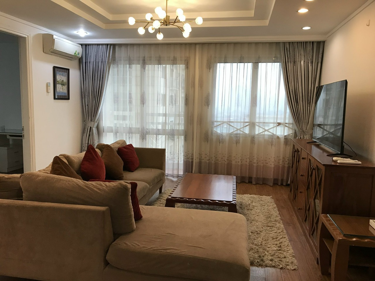 Chính chủ cho thuê căn hộ 4PN/154m2 full đồ đẹp, view thoáng tại G3 Ciputra