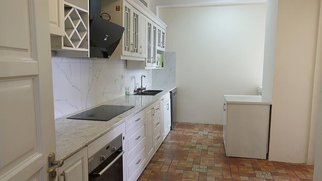 Cho thuê căn tòa E4 khu Ciputra, Tây Hồ, Hà Nội,nội thất đầy đủ, giá 1000$