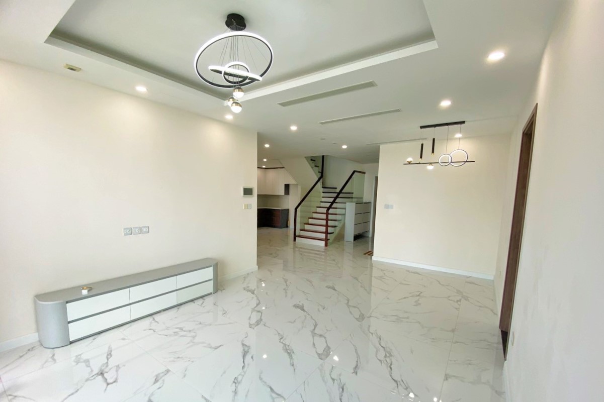 Cho thuê Duplex DL02 Sunshine City: 5PN/200m2 đồ cơ bản view tuyệt đẹp