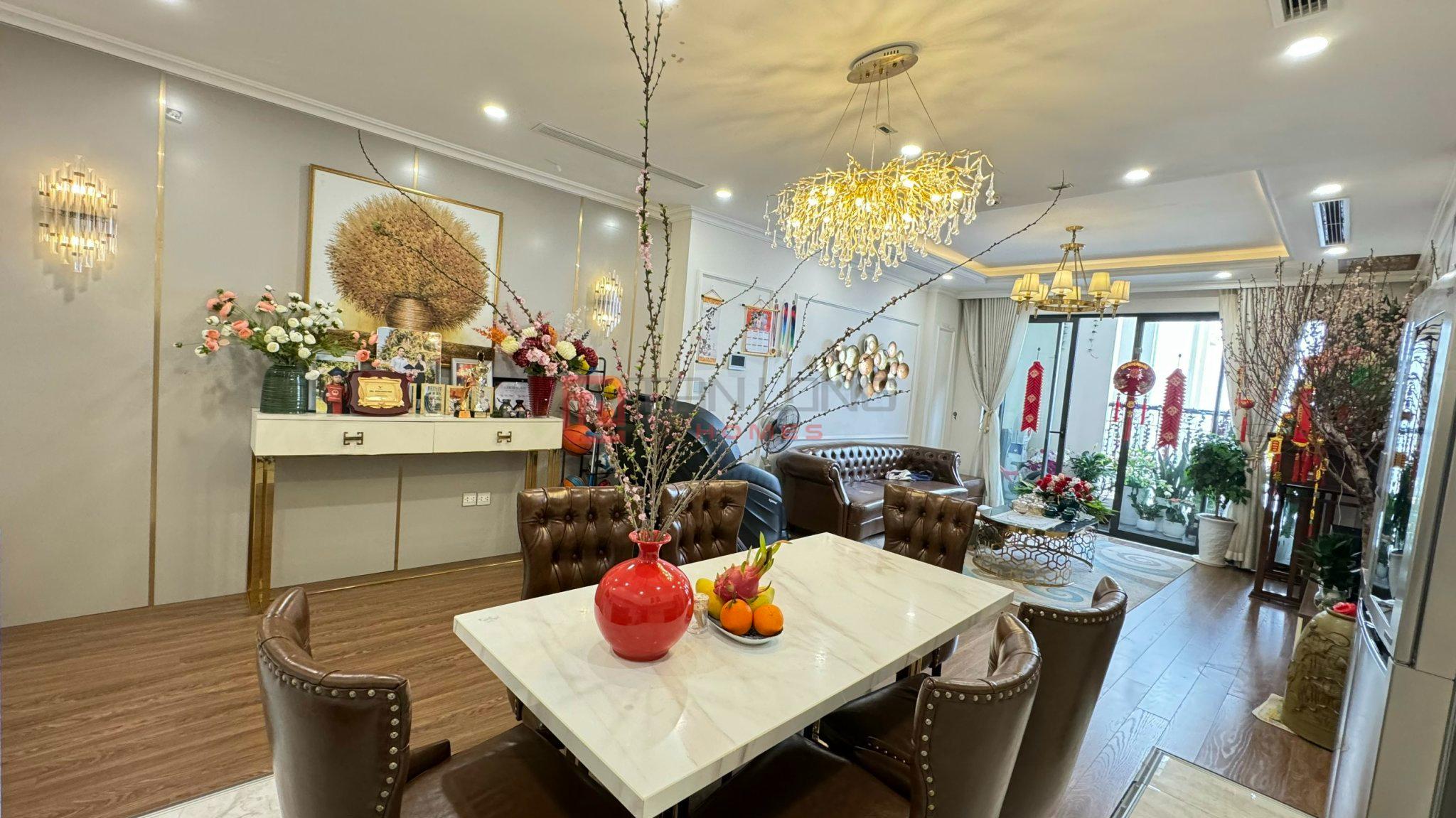 Chủ nhà cần bán căn 3 ngủ full nội thất view cầu Nhật Tân toà R2 Sunshine Riverside