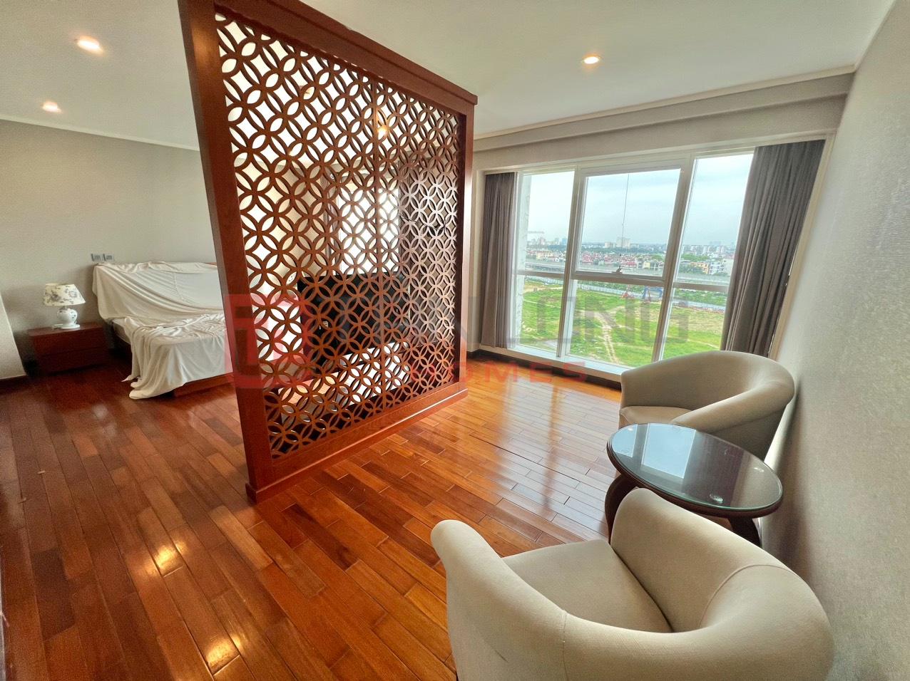 Chủ nhà cần cho thuê gấp căn hộ 3 phòng ngủ siêu đẹp toà L2 Ciputra